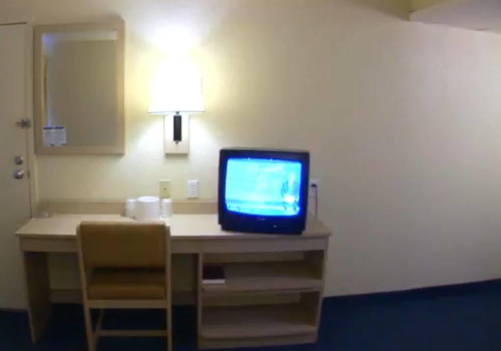 Motel 6-Bakersfield, Ca - Airport Exteriör bild